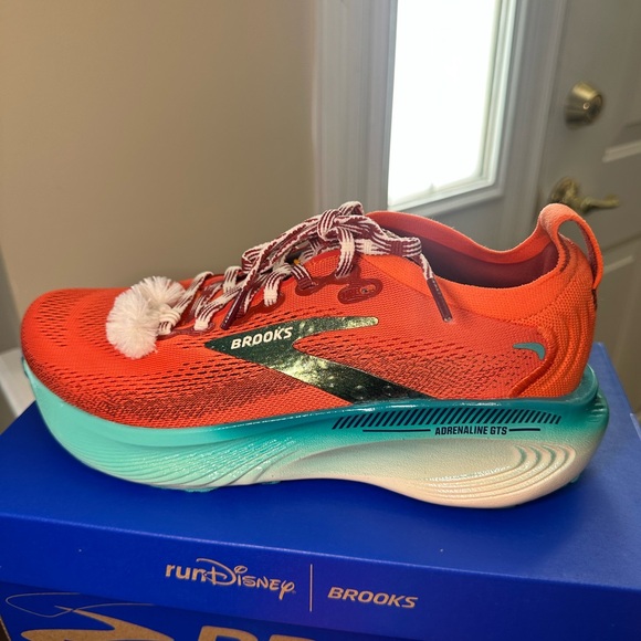 Brooks RunDisney Moana Running Shoes Women Size 8 Adrenaline GTS 25 Limited NIB - Picture 4 of 16